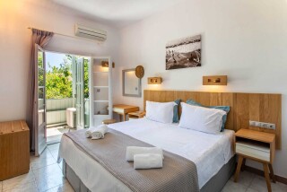 accommodatio hotel nefeli cozy bedroom