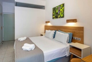 accommodatio hotel nefeli double bedroom